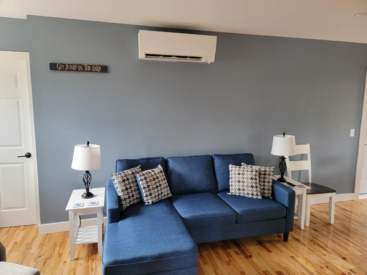 In-Town Meredith Apartment On The Hill Extérieur photo